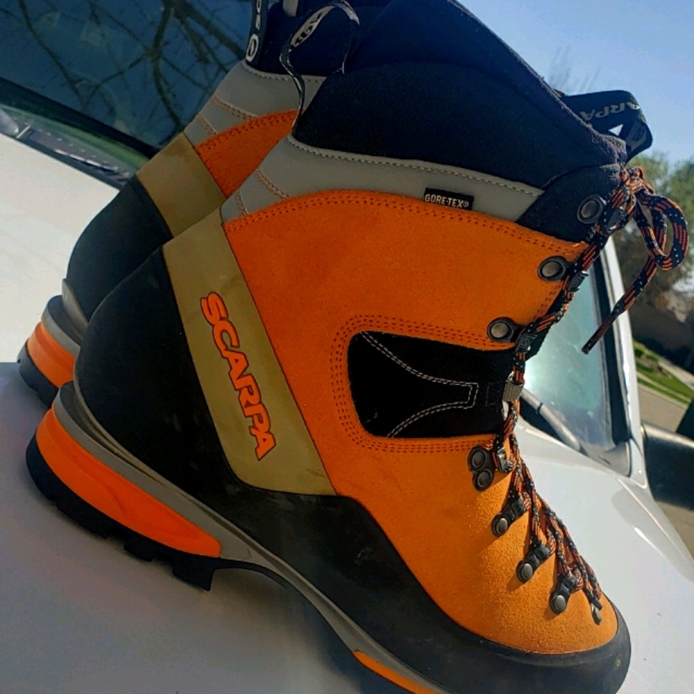 Scarpa Mont Blanc Mountaineering boots